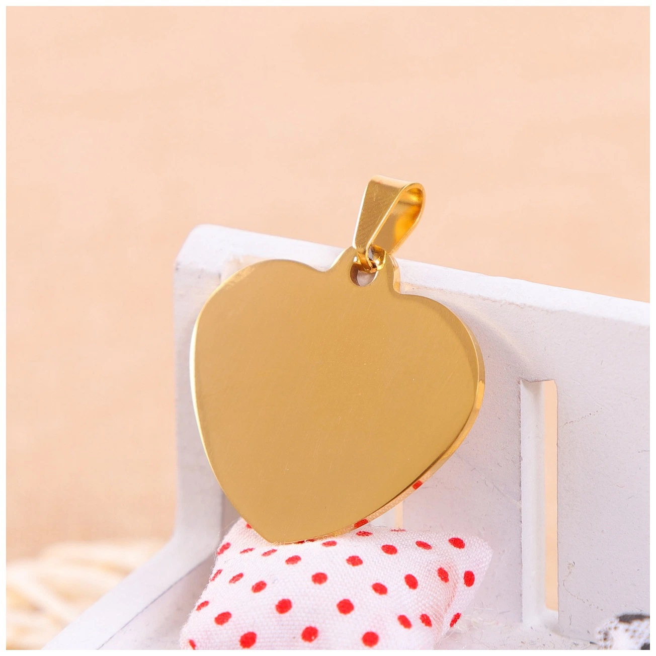 Hot Sale Fashion Stainless Steel Laser Print Heart Chain Pendant Necklace