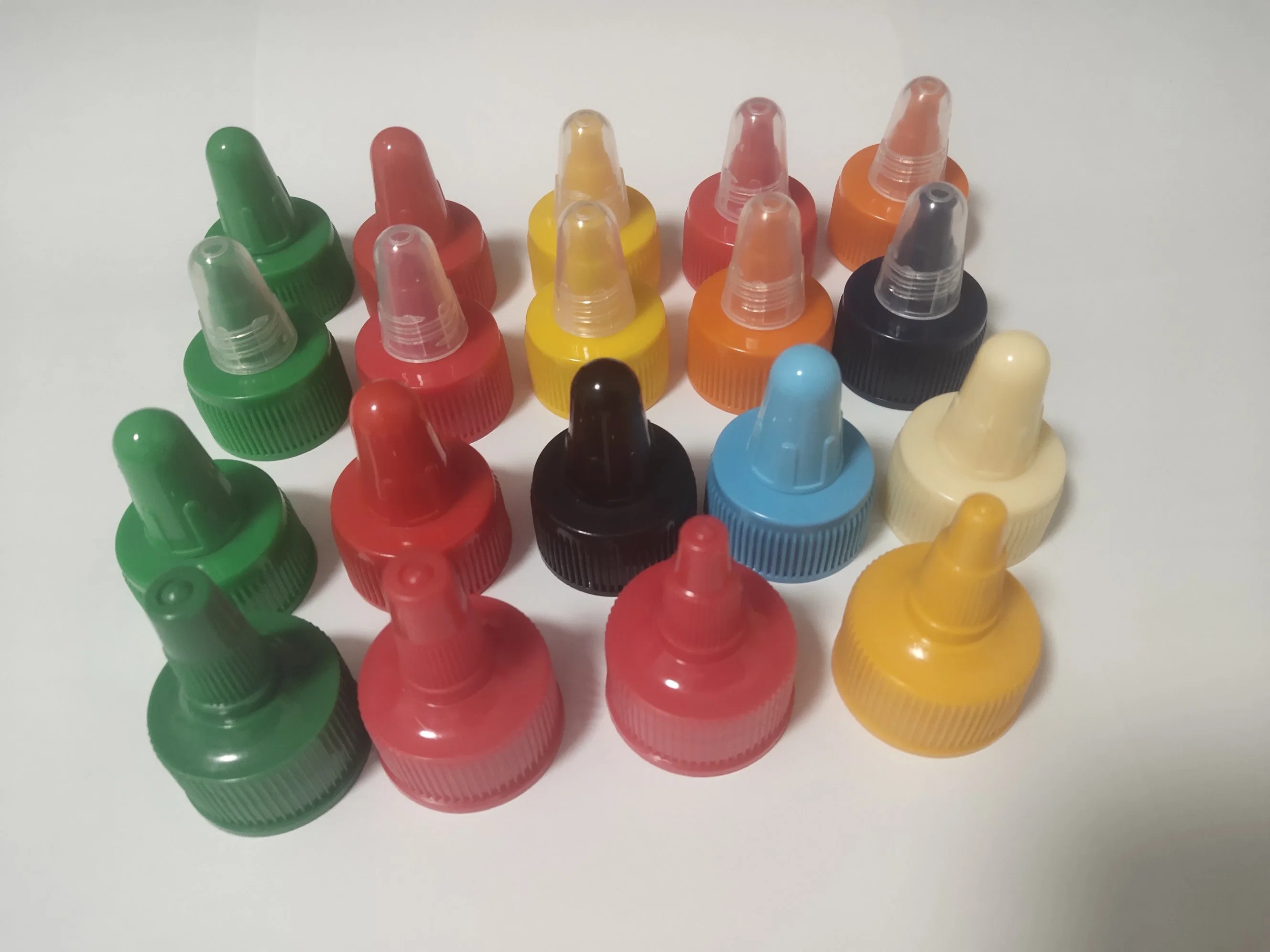 28mm Plastic Twist Cap for Sriracha Chilli Sauces