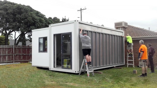 China 20/40ft vorgefertigte modulare Stahlstruktur Portable kleine Wohnmobil Construction Camp Prefab Mobile Expandable Container