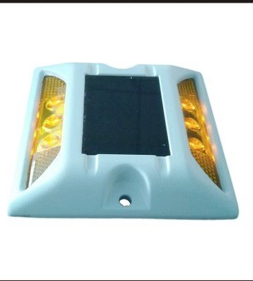 High quality/High cost performance  LED Solar Traffic Light Reflective Road Safety Solar Road Stud