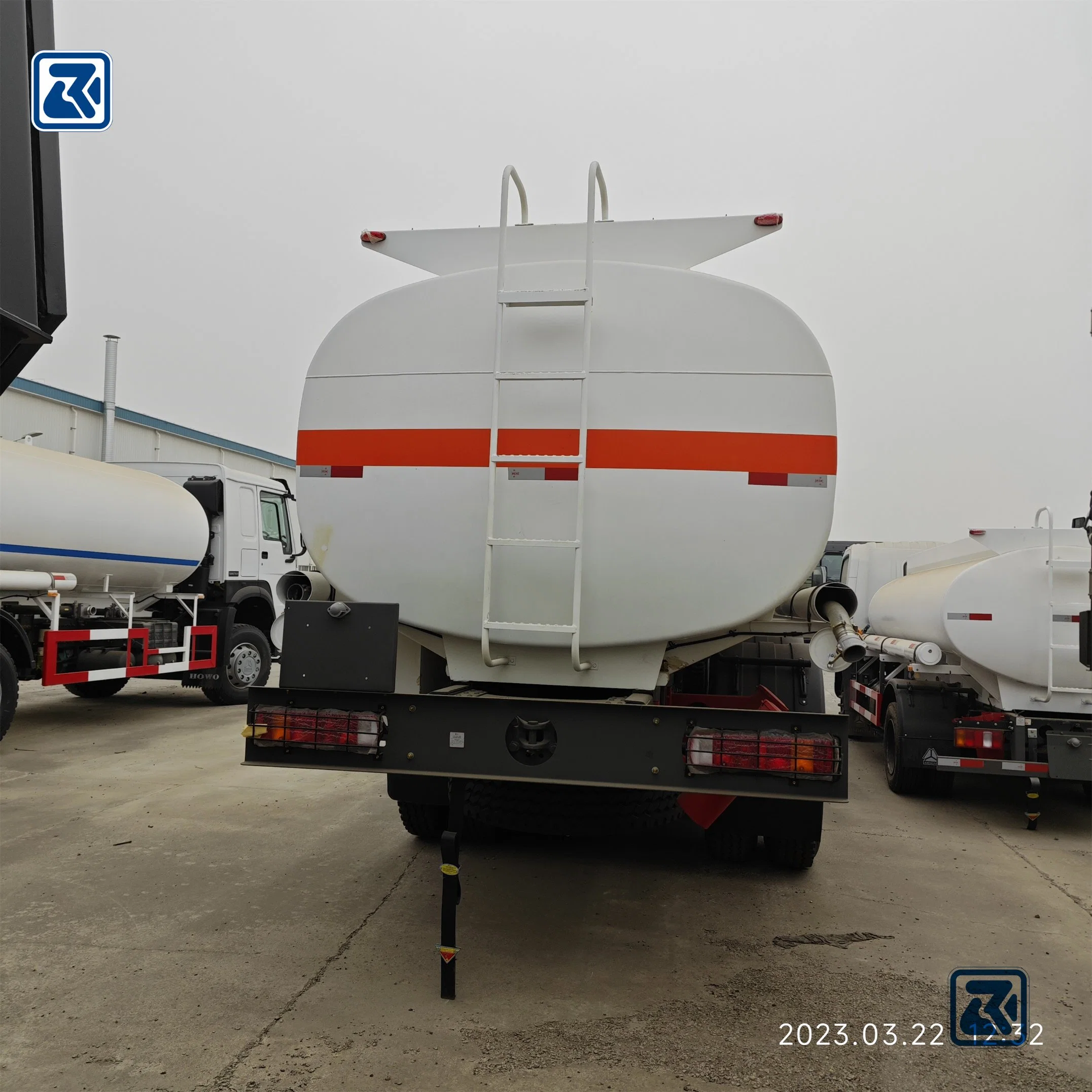 HOWO 6X4 400HP Fuel Truck Tanker Truck 20/30cbm 30000L Fuel Tank Truck