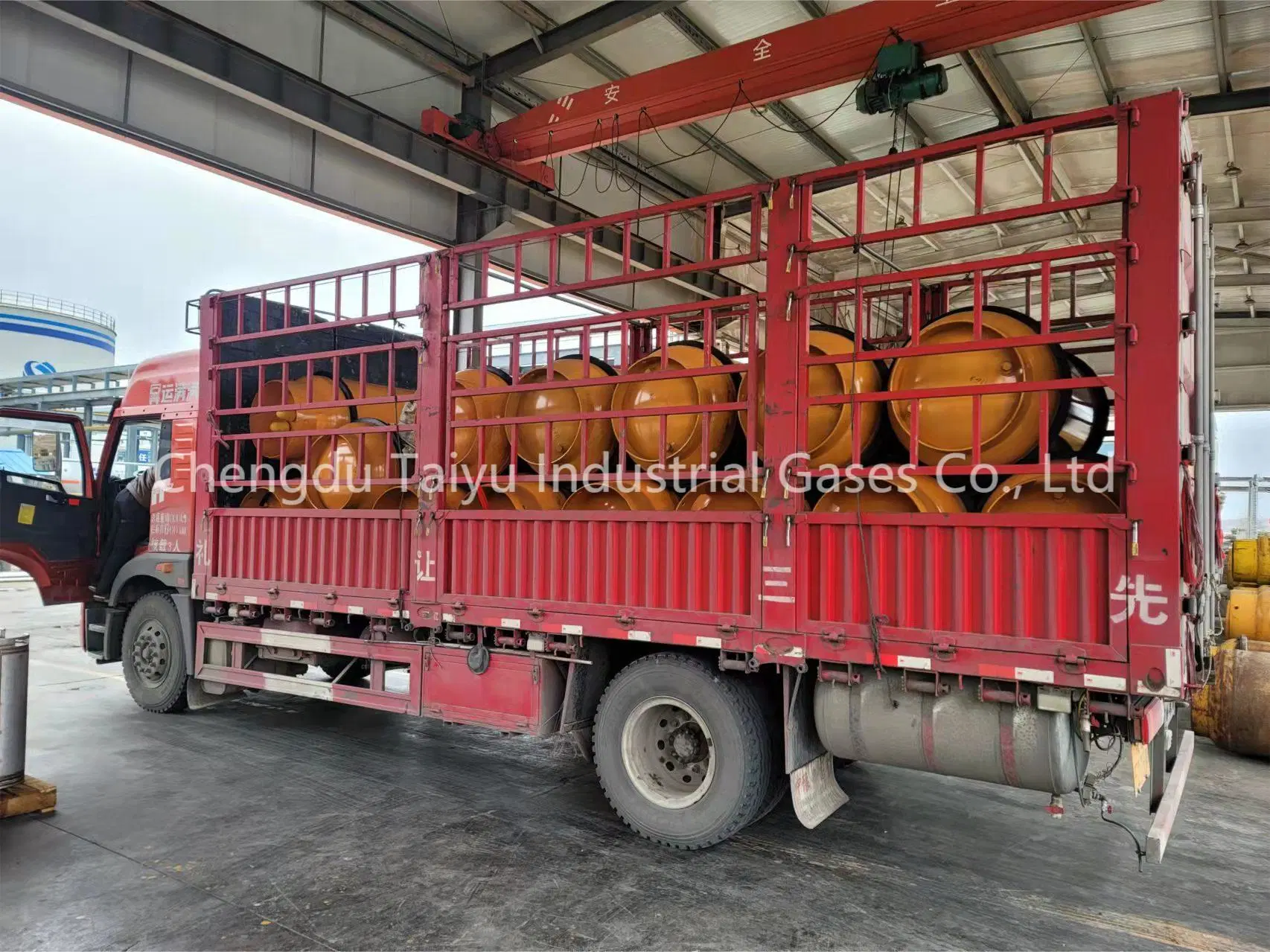 Anhydrous Liquid Ammonia Industrial Grade 99.8% Nh3 Gas 50kgs 400kgs Package