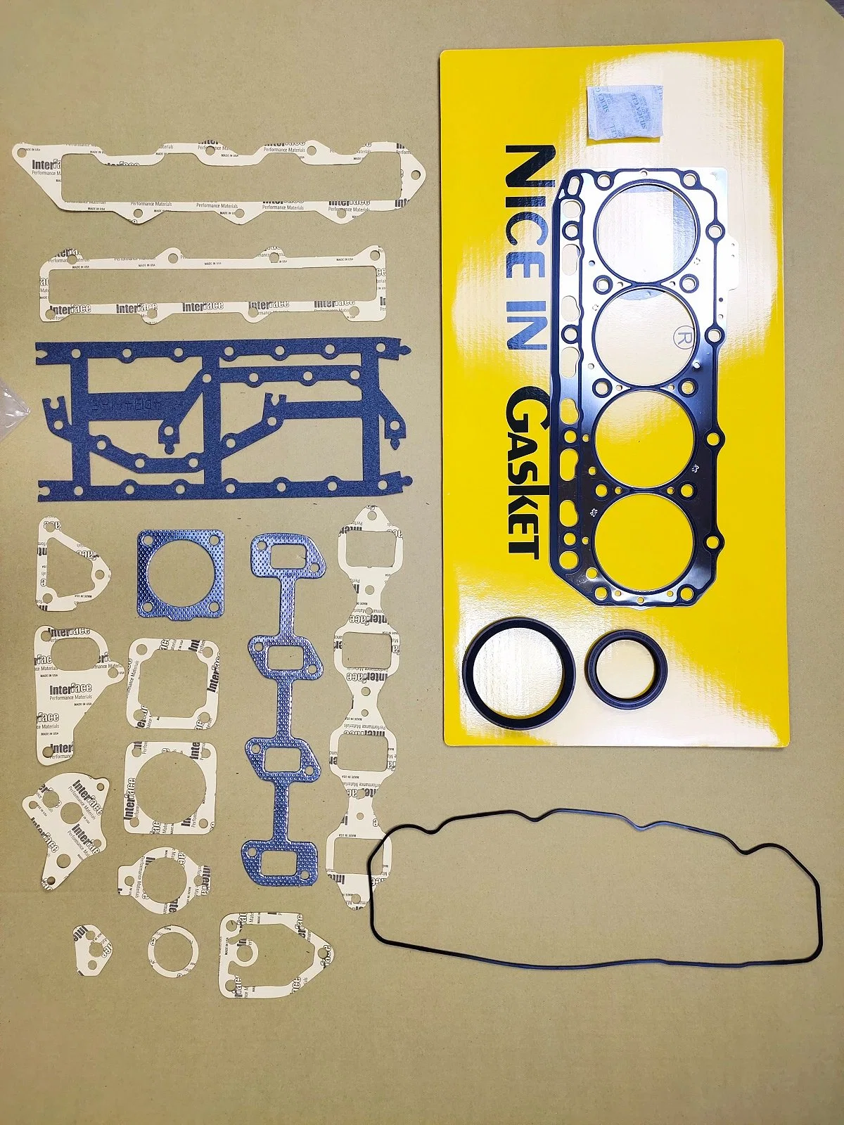 Запасные части Запчасти Запчасти для грузовиков с фирменными двигателями 4tne88 Full Комплект прокладок для Yanmar