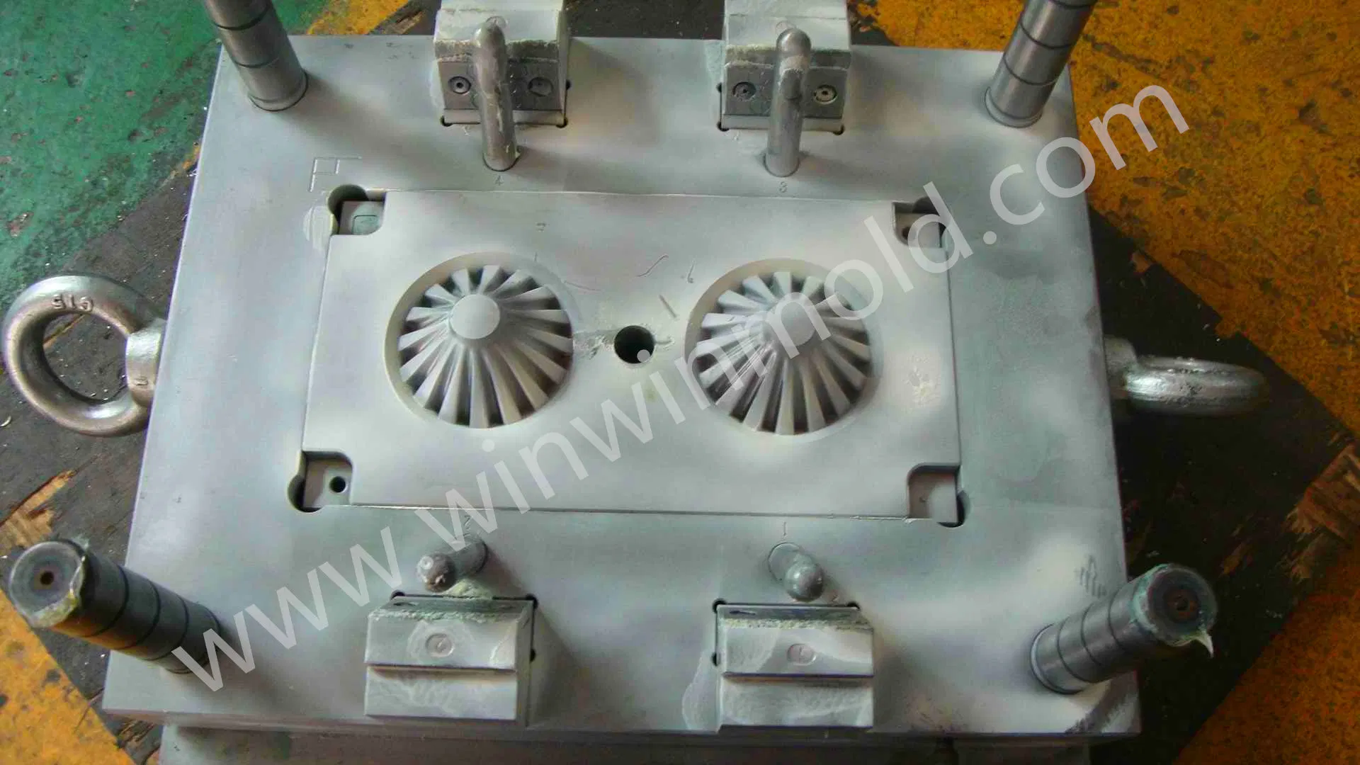 2 Cavity Plastic Injection Mold for Medical Products