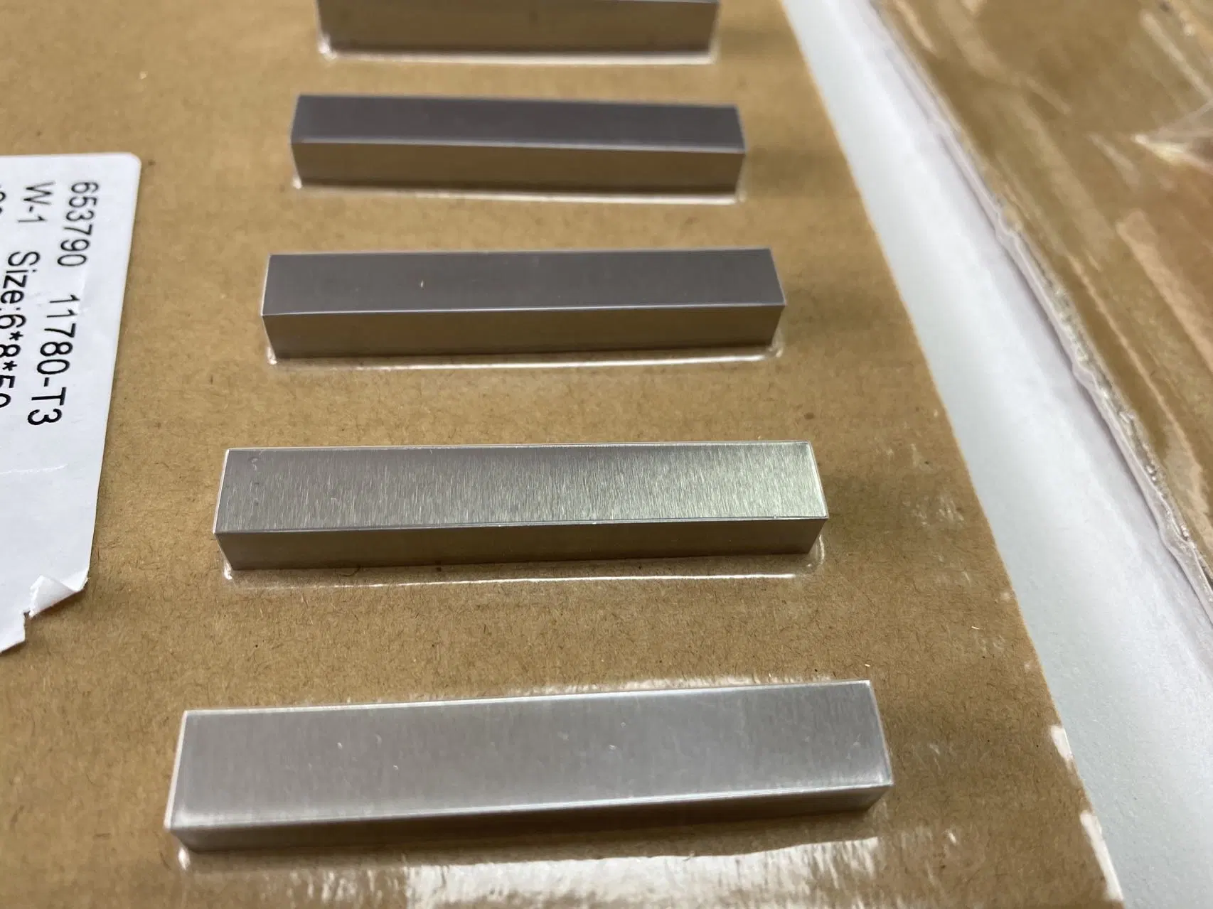 W50-W90% Wolfram Tungsten Copper Alloy Sheet Mo60-85%Cu Molybdenum Copper Alloy Sheet