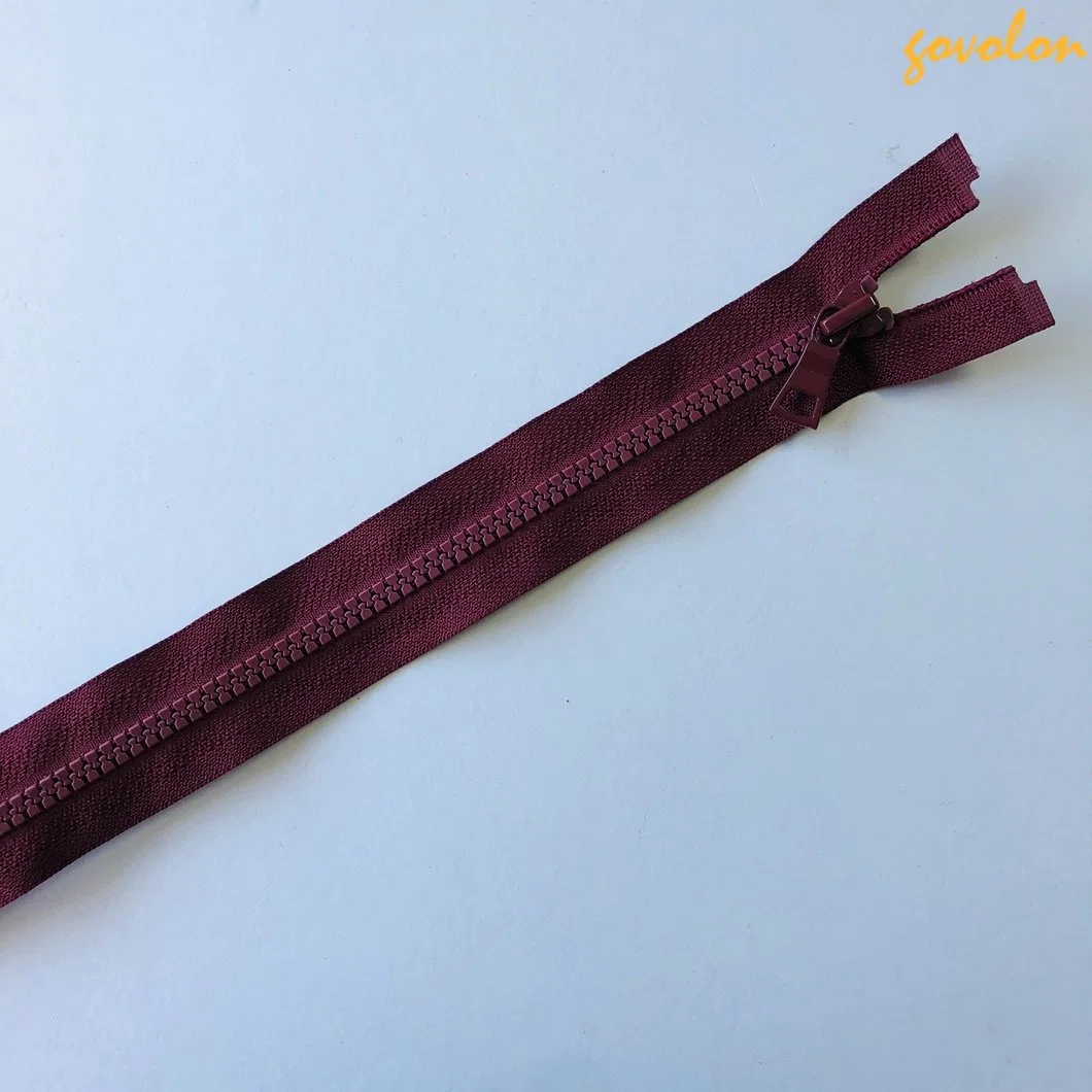 Red Color 40cm Plastic Teeth Zipper for Garment Accessories