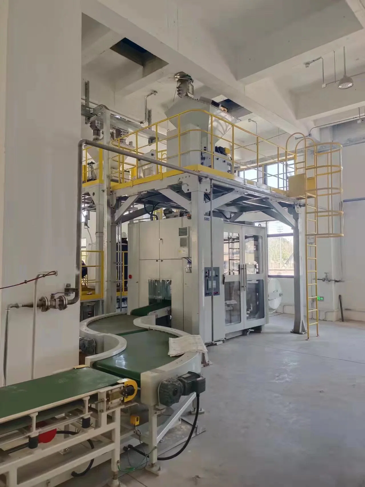 Rice Plastic Bag Filling Machine PP Woven Packaging Scale Bagging for Grain Fully Automatic Packing
