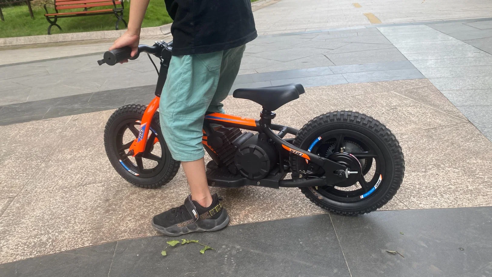 Criança ′ S Bicicleta Adulto motor eléctrico scooter / motociclo / bicicleta Bicicleta elétrica para crianças de 5 a 15 anos de idade