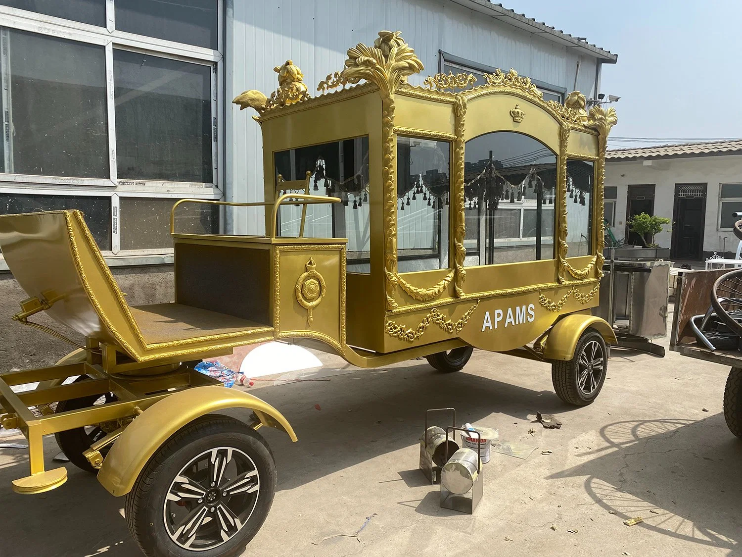 Factory Direct Sale of Golden Horse Hearses, High quality/High cost performance  and Cheap Horse Hearses