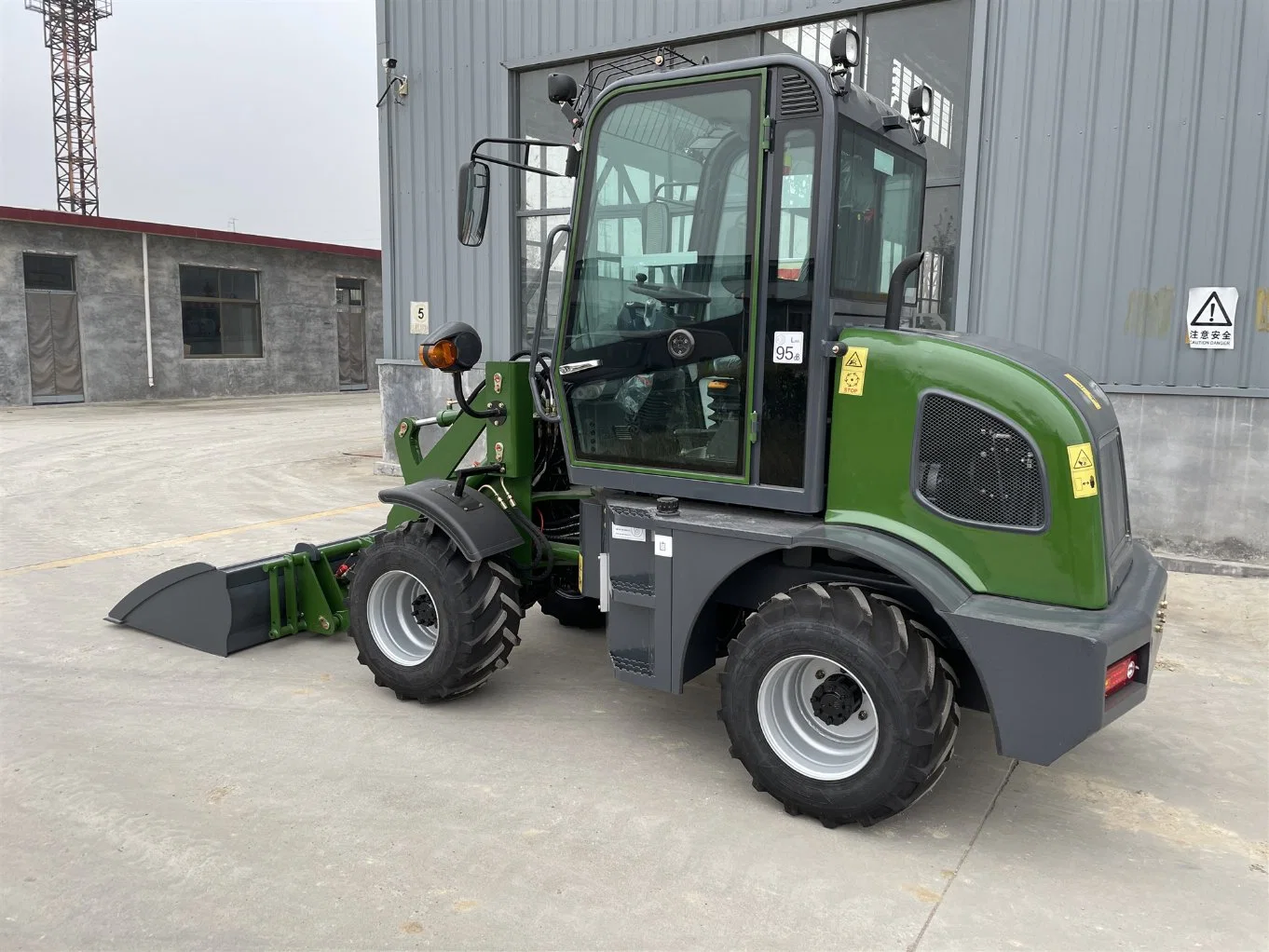 China Hot Sale 0.8ton Mini Loader/Small Loader/Backhoe Loader/Skid Steer Loader Front End Loader Telescopic Wheel Loader