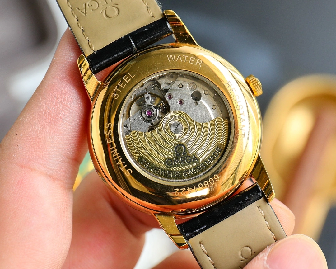 Wholesale Fashion Replica Luxury Ladies Luminous Smart Wrist Watch