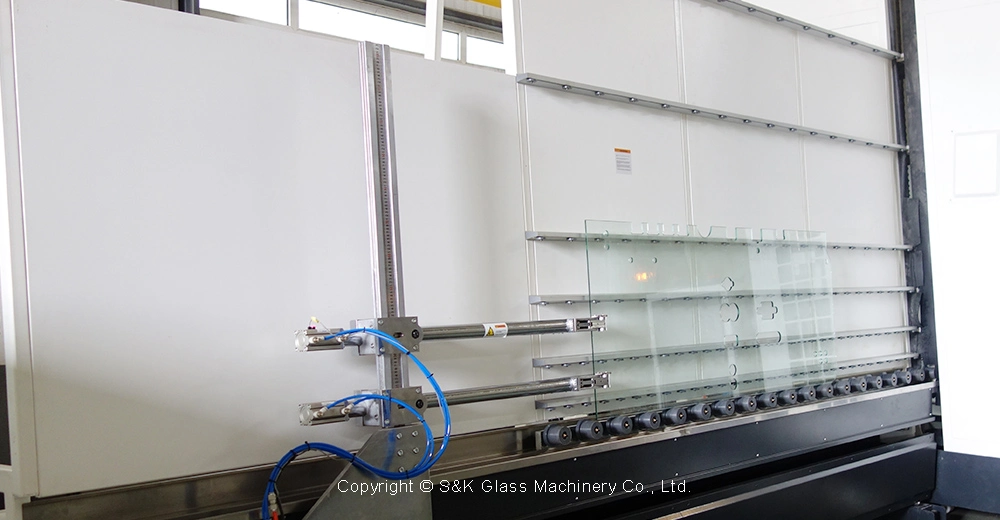 Sanken Glass CNC جهاز توجيه الزجاج المقوي رأسيًا الطحن الطحن الماكينة