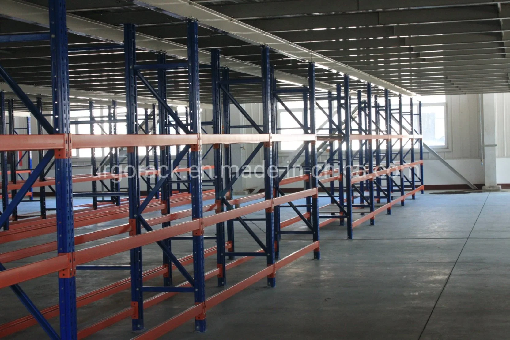 Rack mezzanine en acier robuste pour le stockage de l'entrepôt industriel