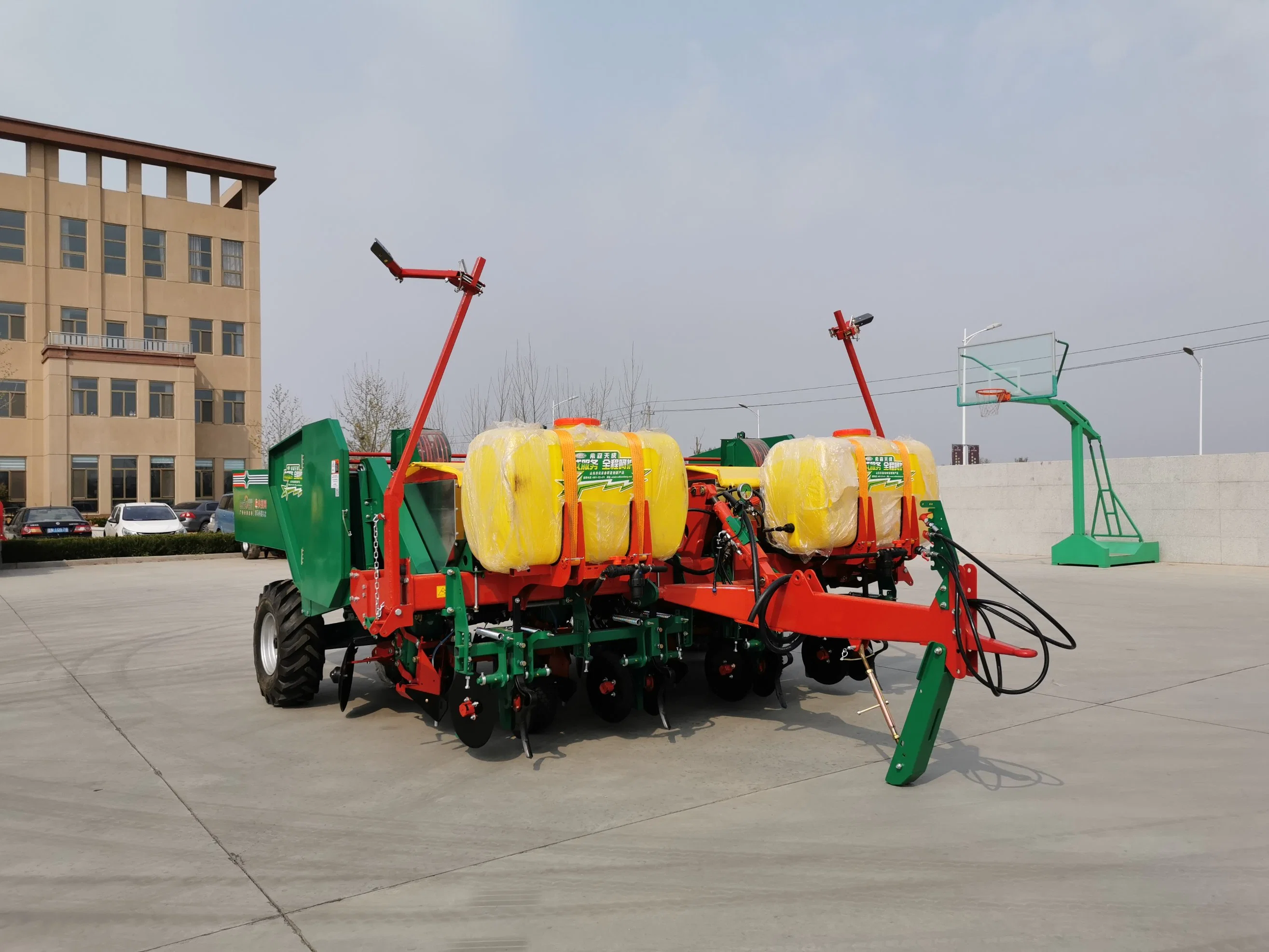 Large Area Mechanized Potato Seeder Machine Big High Efficiency Potato Precision Planter