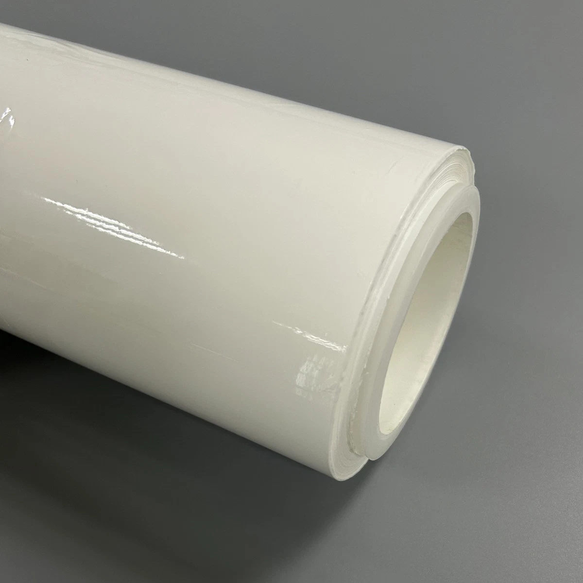 Food Grade White CPP Film Plastic Film Casting Polyprophylenen Film for Laminating White Polypropylene Film