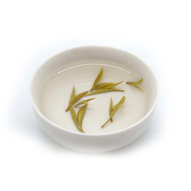 Dry Tea Is Slim and Graceful, Green and Glossy, with a Fresh Aroma.