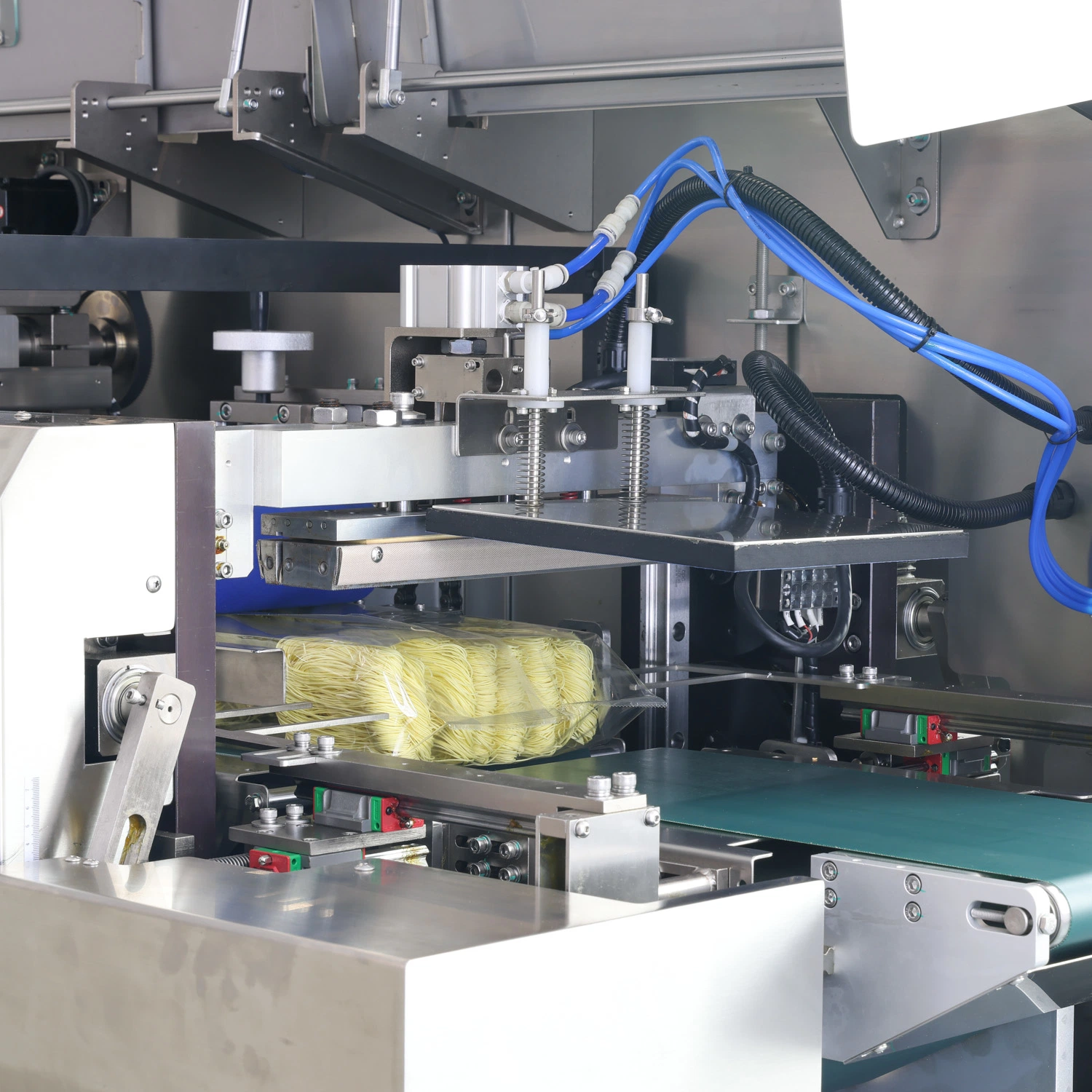 Automatische Beutelforming Ruipuhua No Product No Pack Funktion Reis Verpackungsmaschine Wickeln