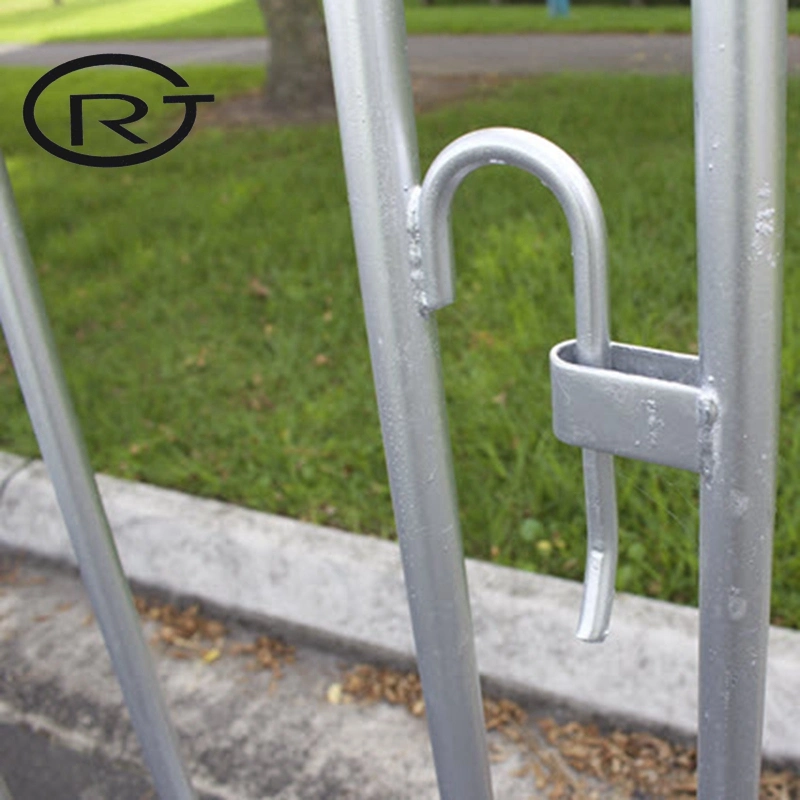 Barreras de acero pintadas: Coloridas barricadas de control de multitudes para Fence