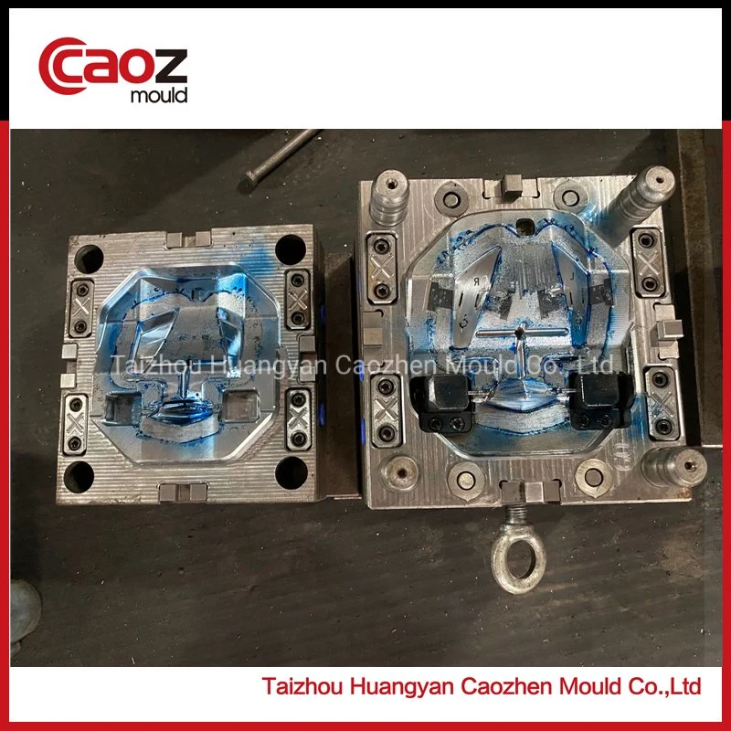 Plastic Helmet Injection Molding with Visor Side Clamp (CZ-1487)