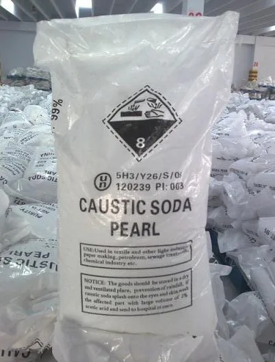 Hidróxido de sodio de alta calidad y la sosa cáustica escamas/suministro directo de Fábrica de Perlas Precio CAS 1310-73-2