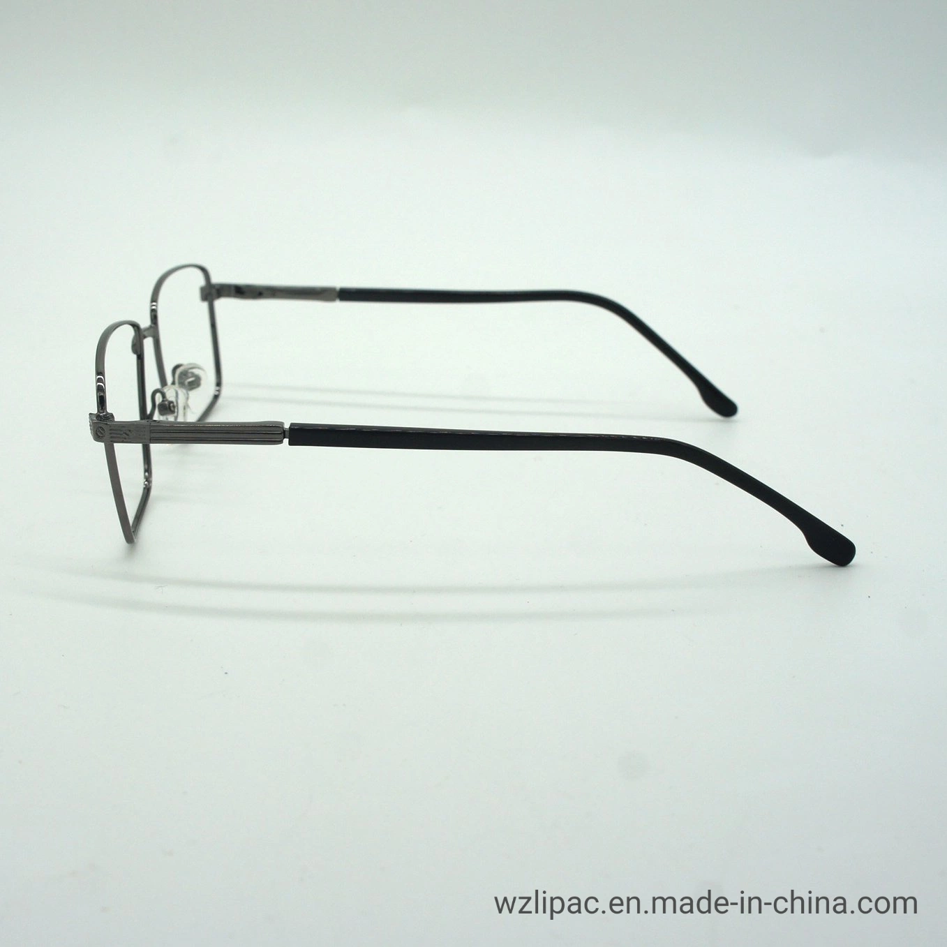 Lpog-689 High quality/High cost performance  Men and Women Retro Stainless Steel Metal Optical Frame Wholesale/Supplier Eyeglasses Frames Optical Glasses