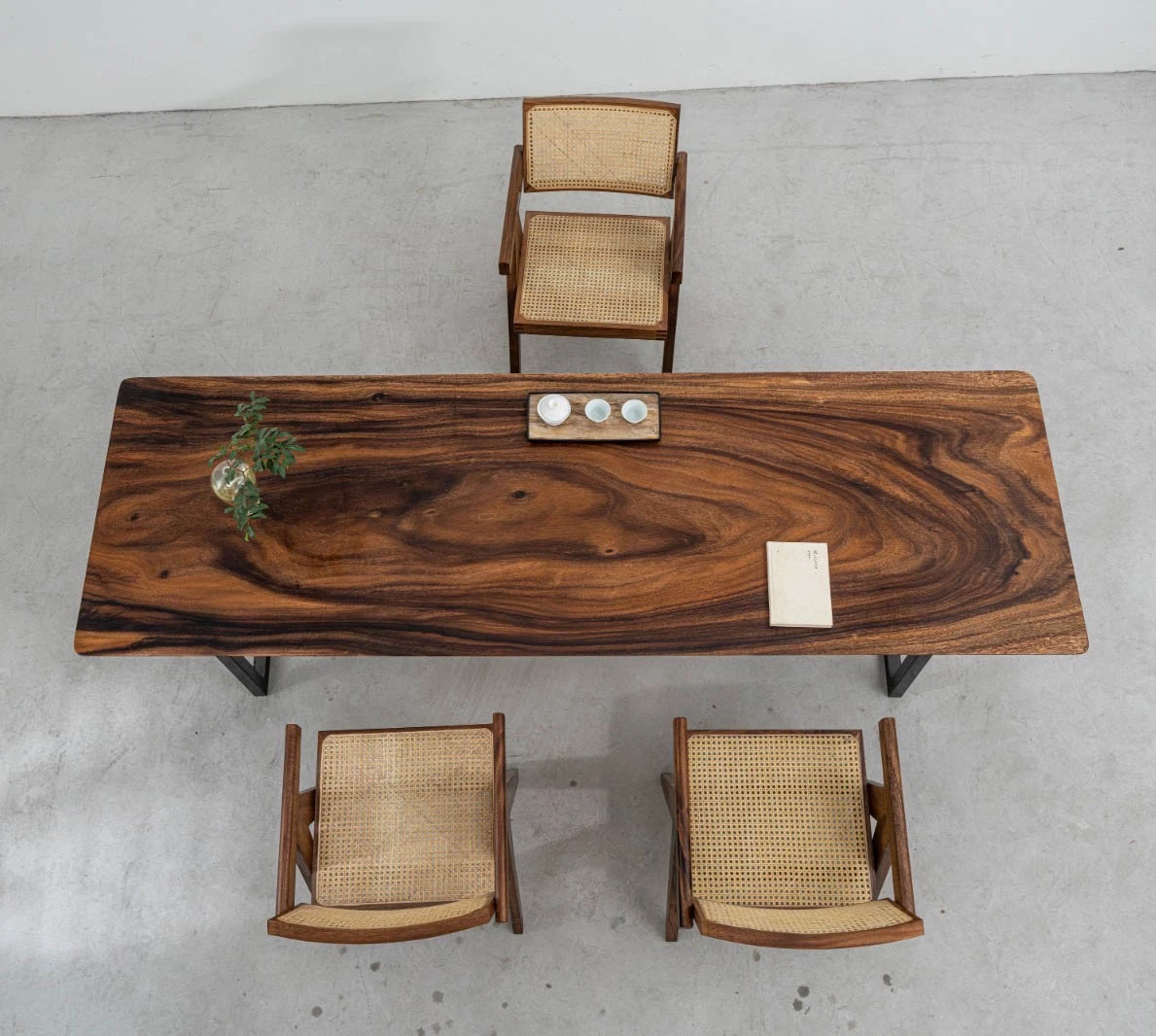 Vendre une table de conférence en bois en usine