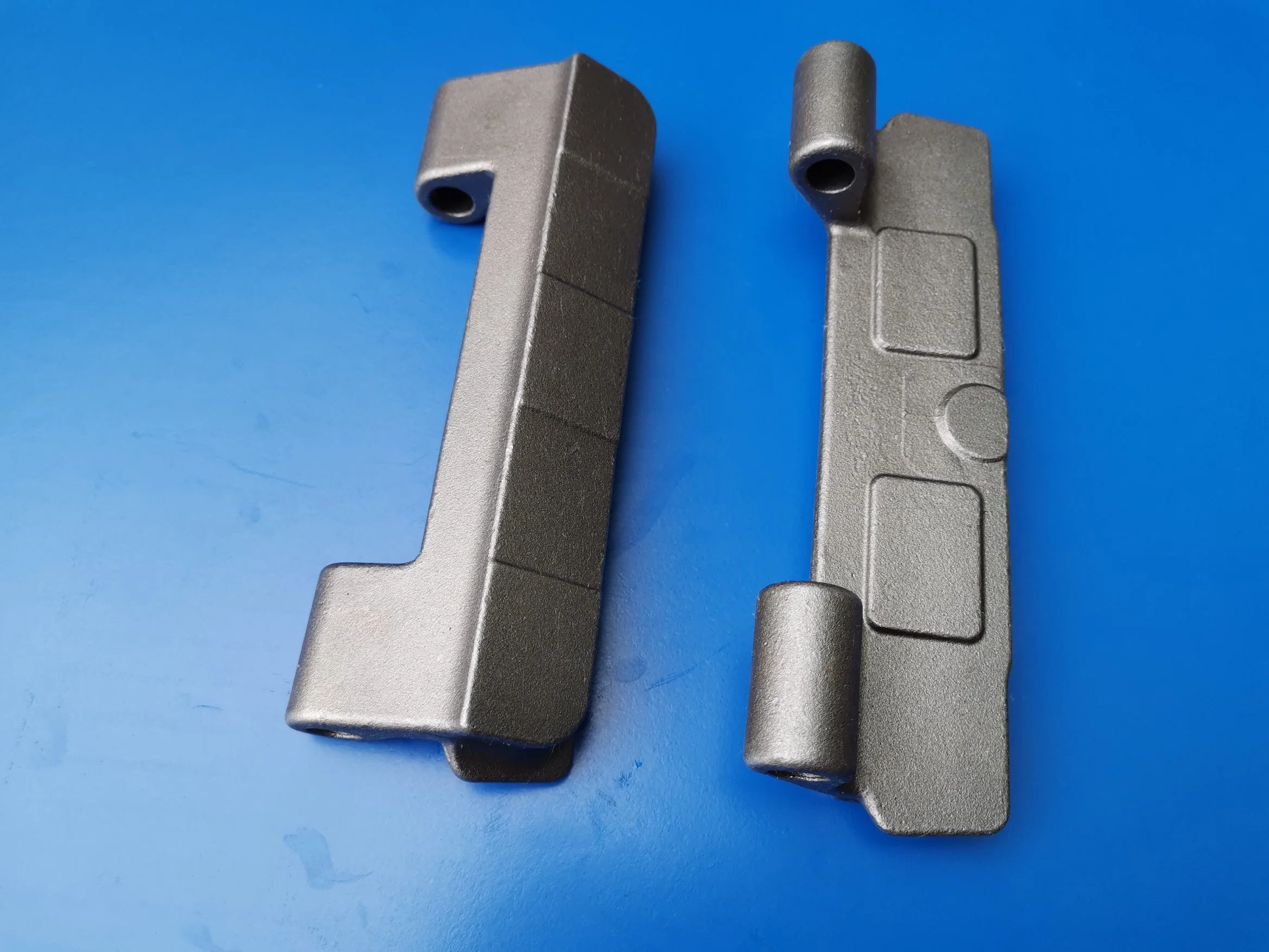 Wudang Casting Precision Casting Metal Automobile Hinge Custom Cast Steel Stainless Steel

Moulage de précision Wudang, charnière automobile en métal coulé sur mesure en acier inoxydable.