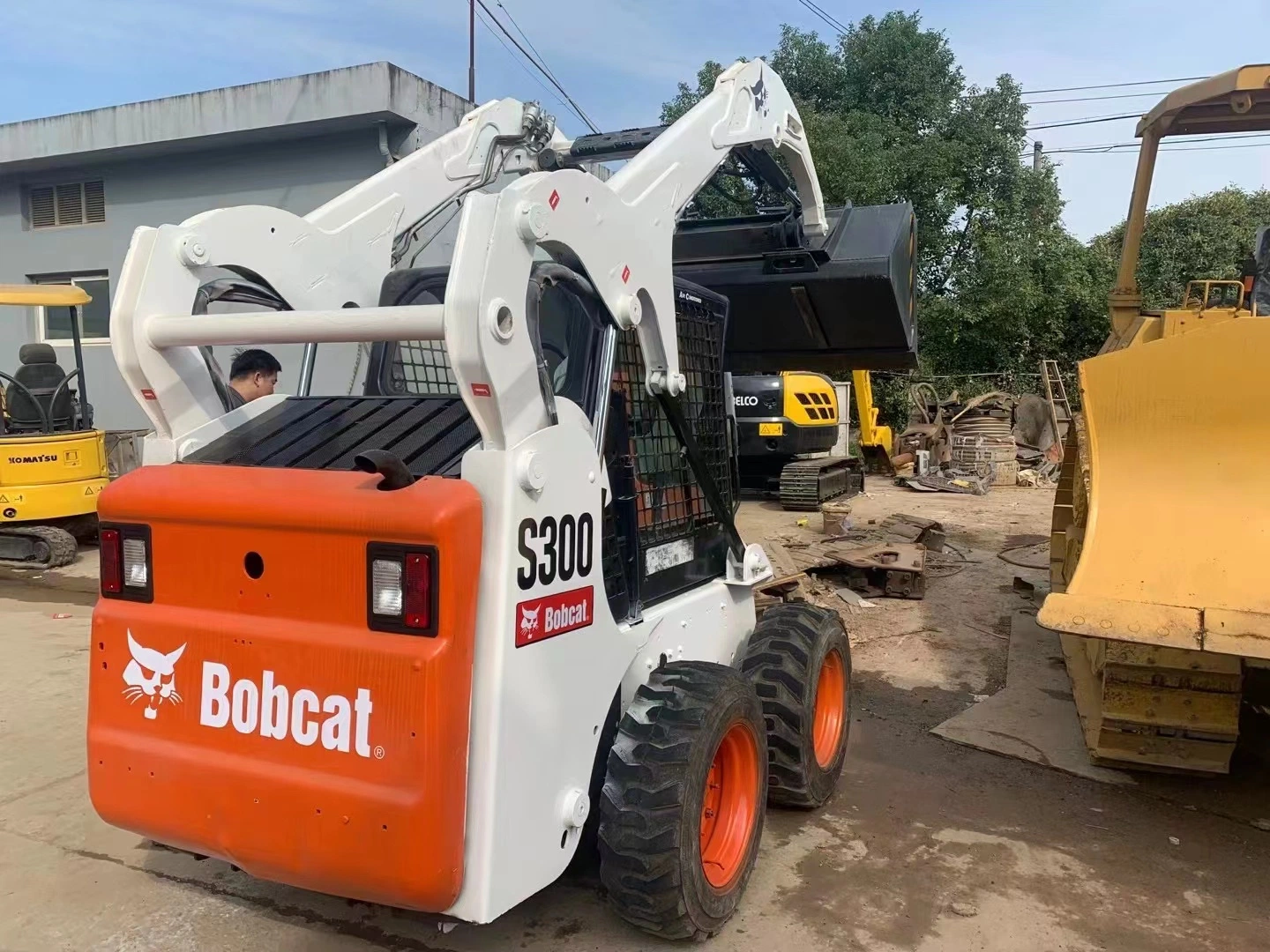 Second Hand Machine Bobcat S300 Steer Loader Backhoe Loader