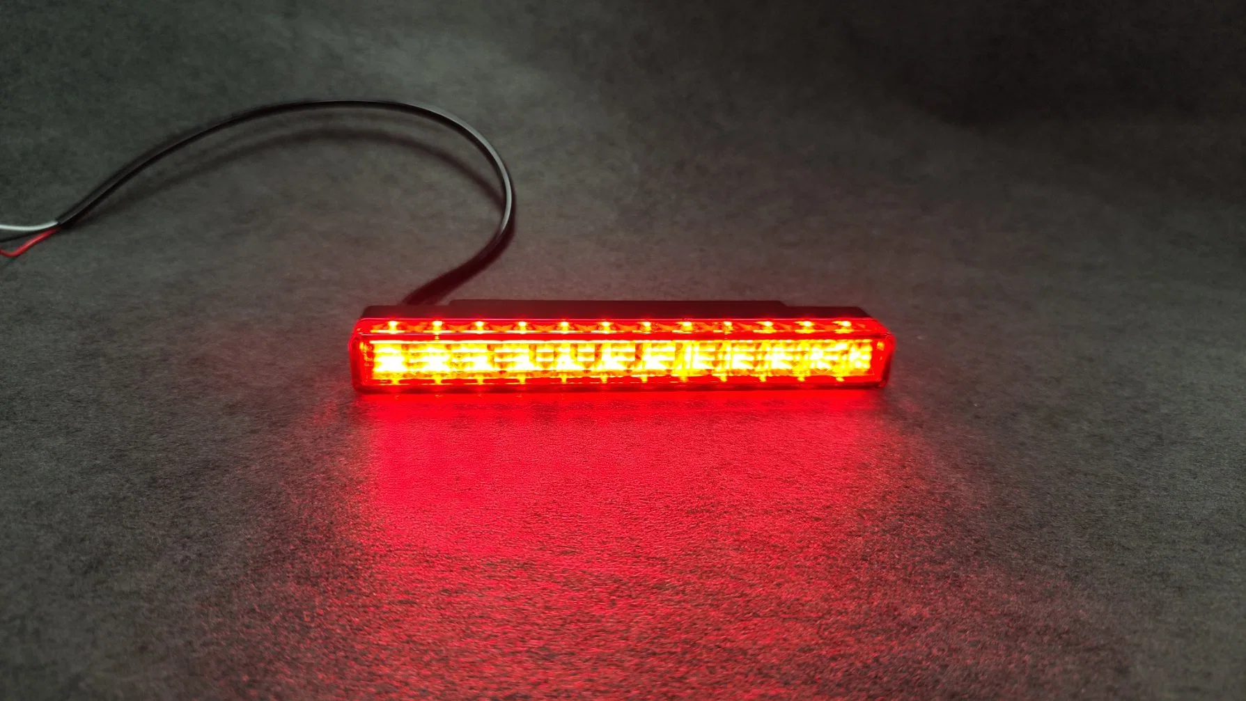 Rectangular LED Tail Light Rear Position Lamp for Motorcycle Scooter of Lz118