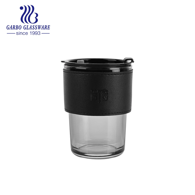 Großhandel Günstige Glas Tumbler Kundengebundene Logo Wiederverwendbare Isolierte Glas Kaffee Tasse Tee Becher mit Ärmeln und Glas Stroh für Philippinen