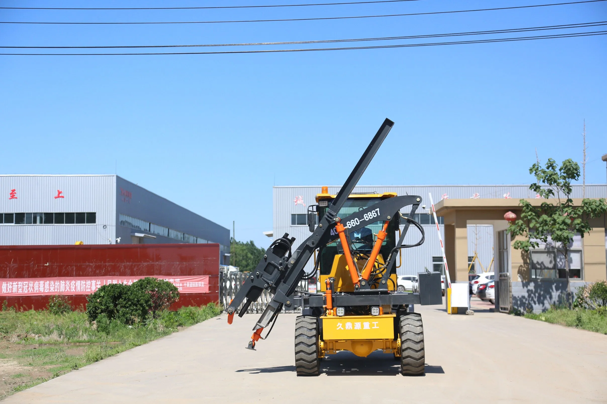 Le DD de l'autoroute rambarde Pieu de bande pilote avec le marteau hydraulique pour la construction de routes