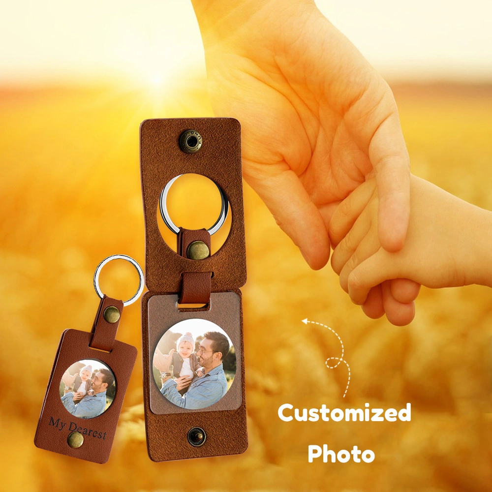 Personalized Commemorative Round Heart Acrylic Photo Leather Keychain Factory Wholesale/Supplier