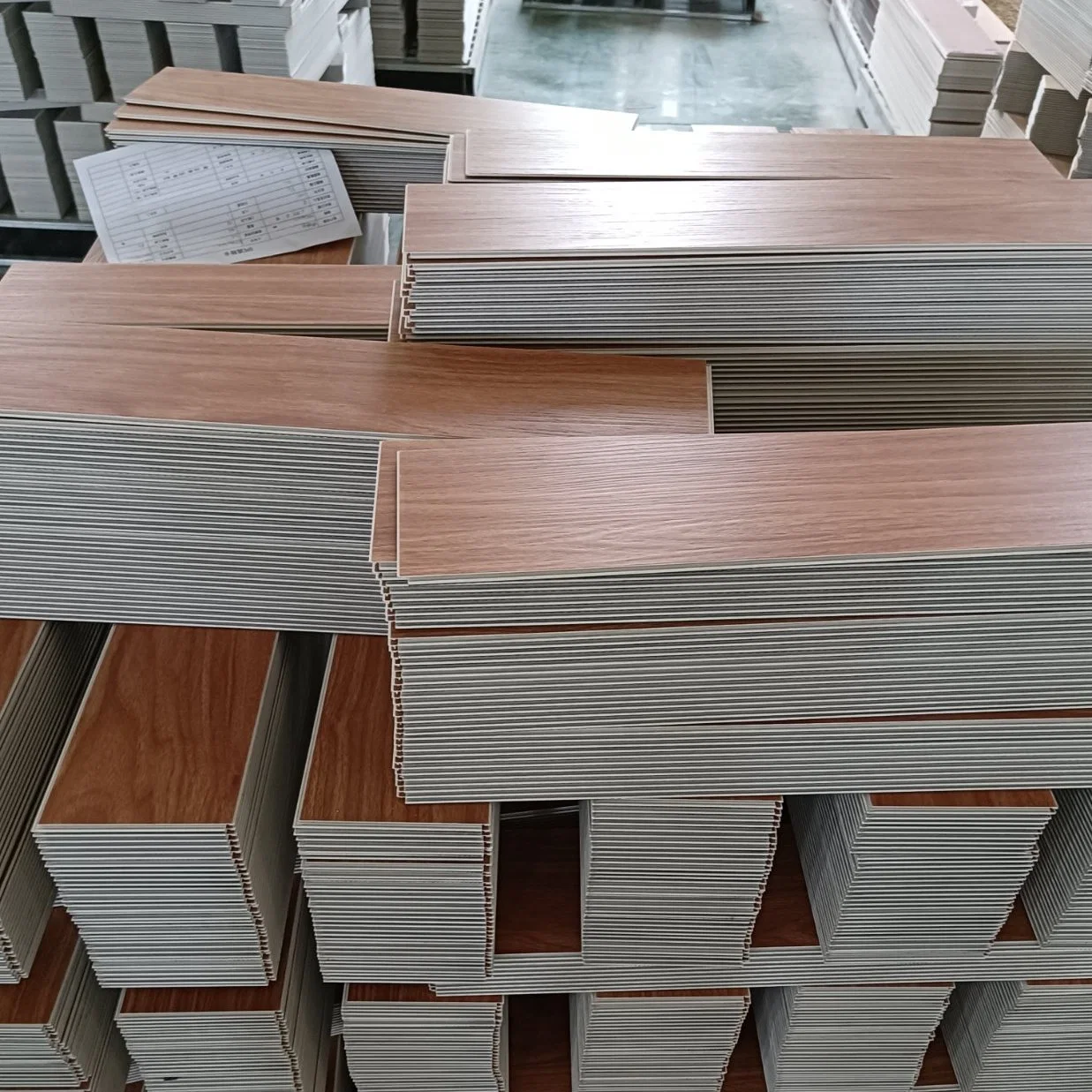 Commercial/Domestic Eco Flooring Tile/Spc Vinyl Flooring/PVC Tile/Vinyl Flooring/Spc Flooring/Floor Tile/Laminate Flooring for Building Material/Company Room