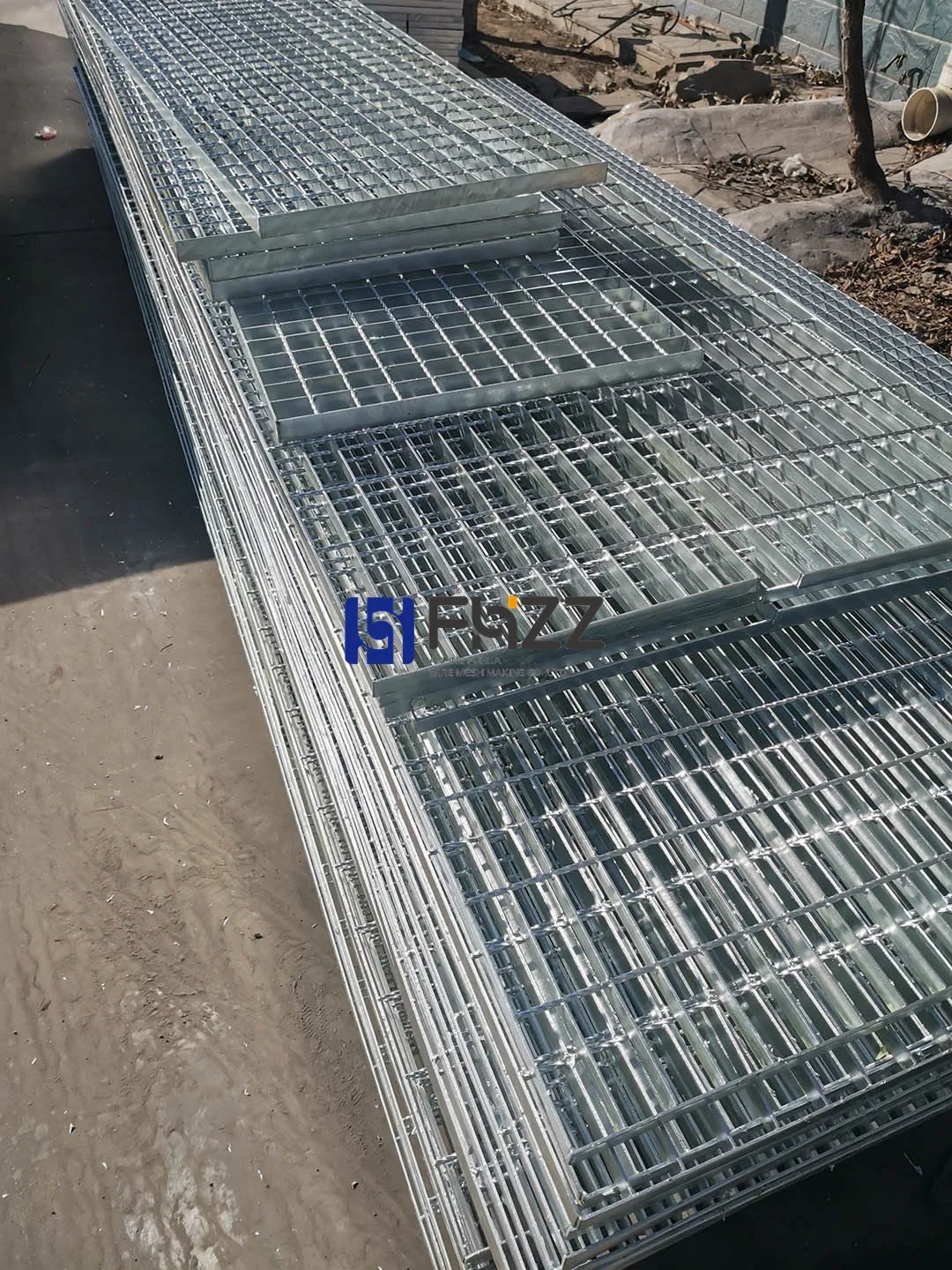 Pressure Resistance Welded Galvanized Open Bar Steel Gratings for Drain Grating Cover