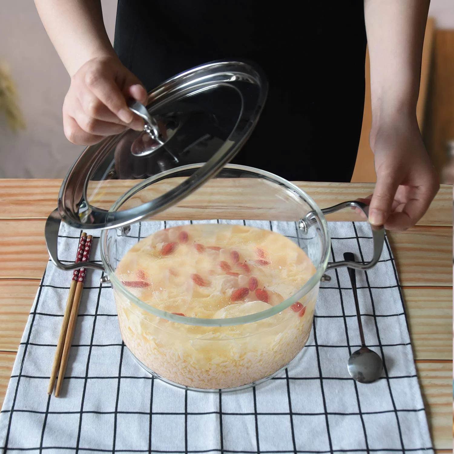 Handblown Heat Resistant Clear Glass Cooking Pans Pots with Glass Cover and Stainless Steel Handle