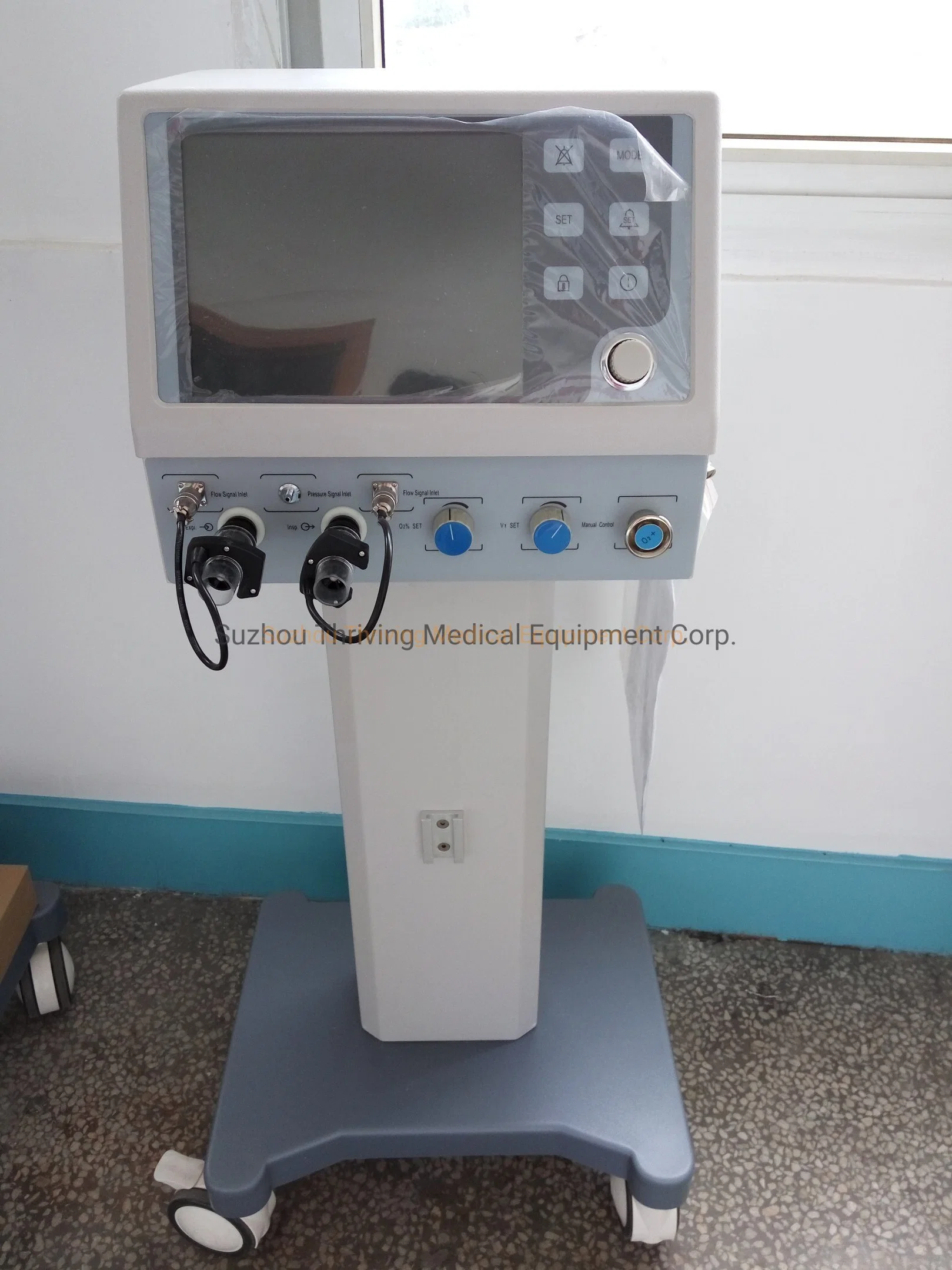 Máquina respiratória hospitalar aprovada pela CE Máquina de ventiladores portáteis para UTI médica (THR-VT-700B)