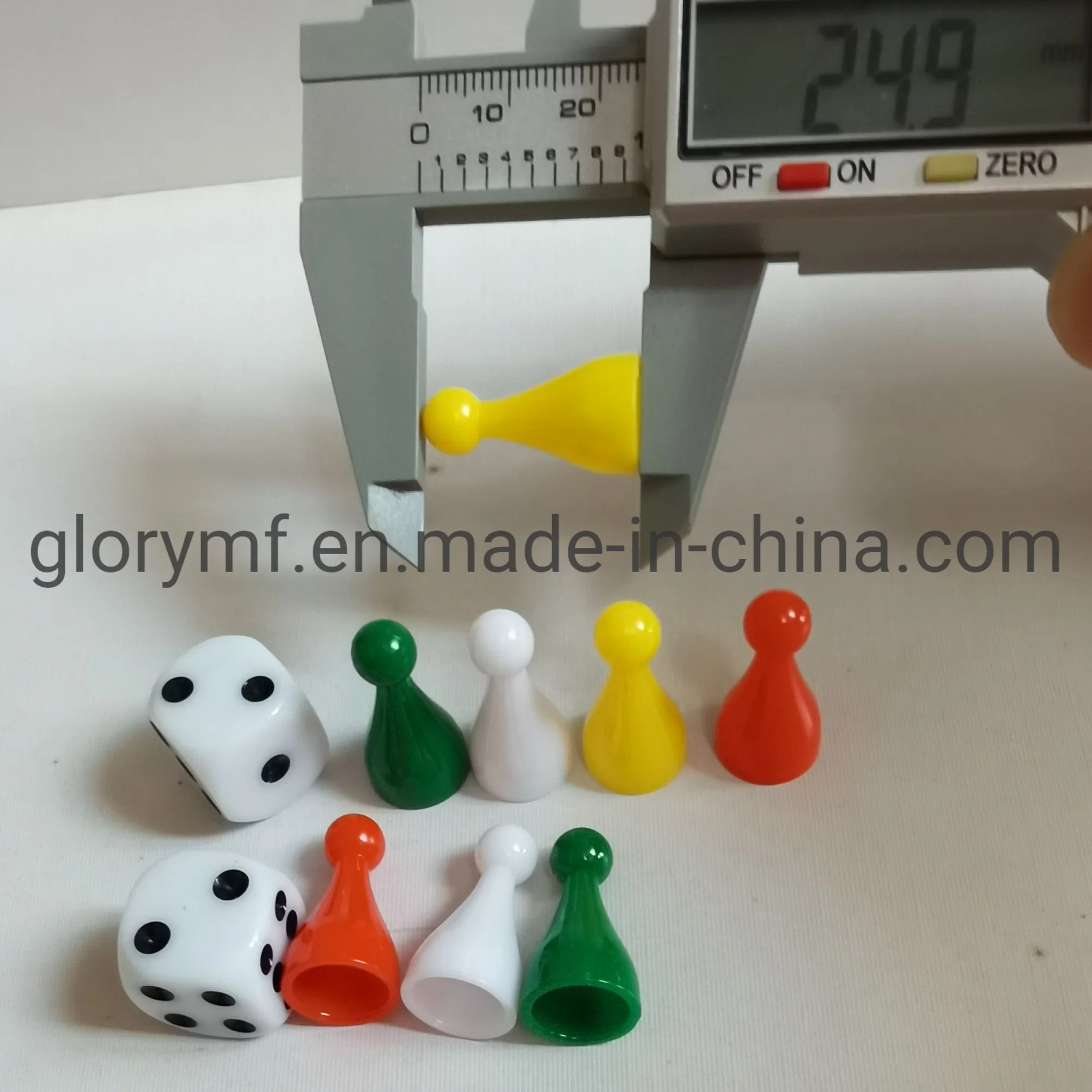 Wholesale/Supplier Customize Accessories of Board Game Plastic Sandtimer Dice Pawn