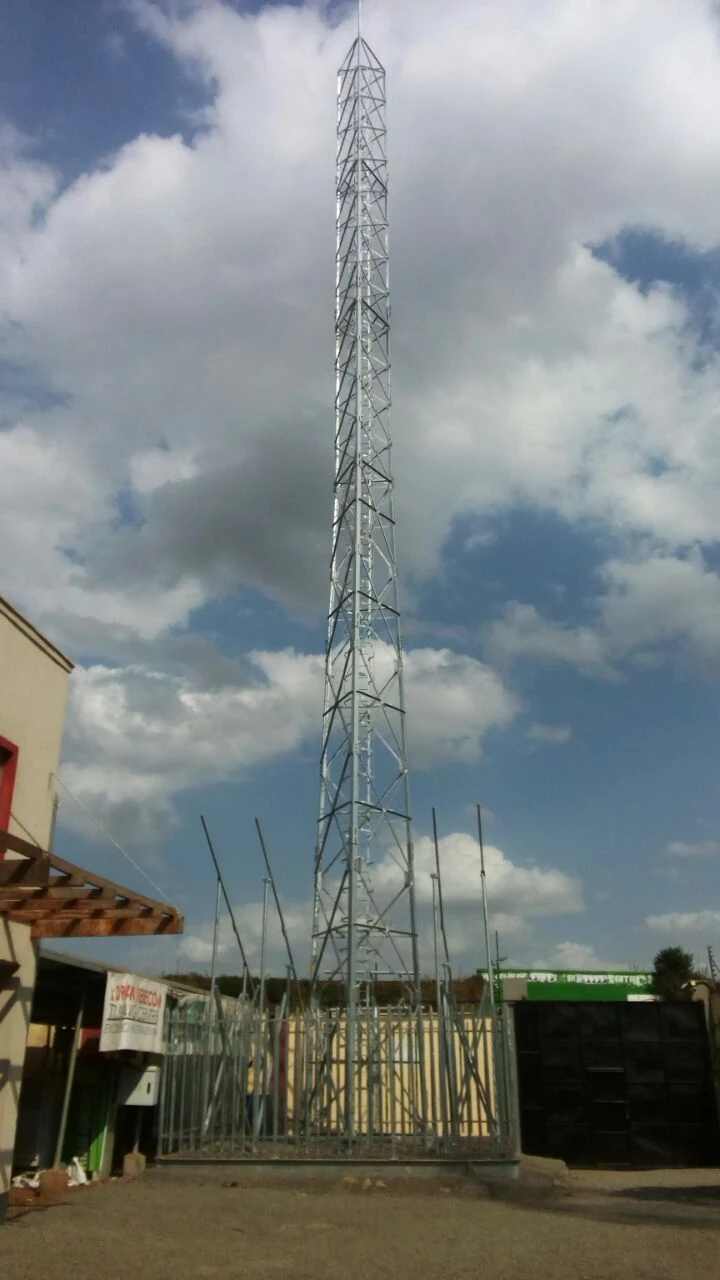 Hot DIP Galvanized Steel Antenna Lattice RDS Towers with Accessories