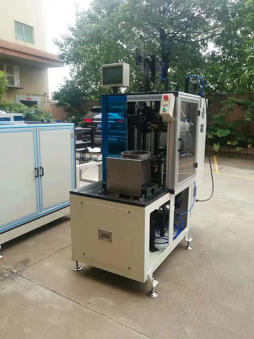 Automatic Double Side Binding Induction for High Winding Overhang Big Electric Motor