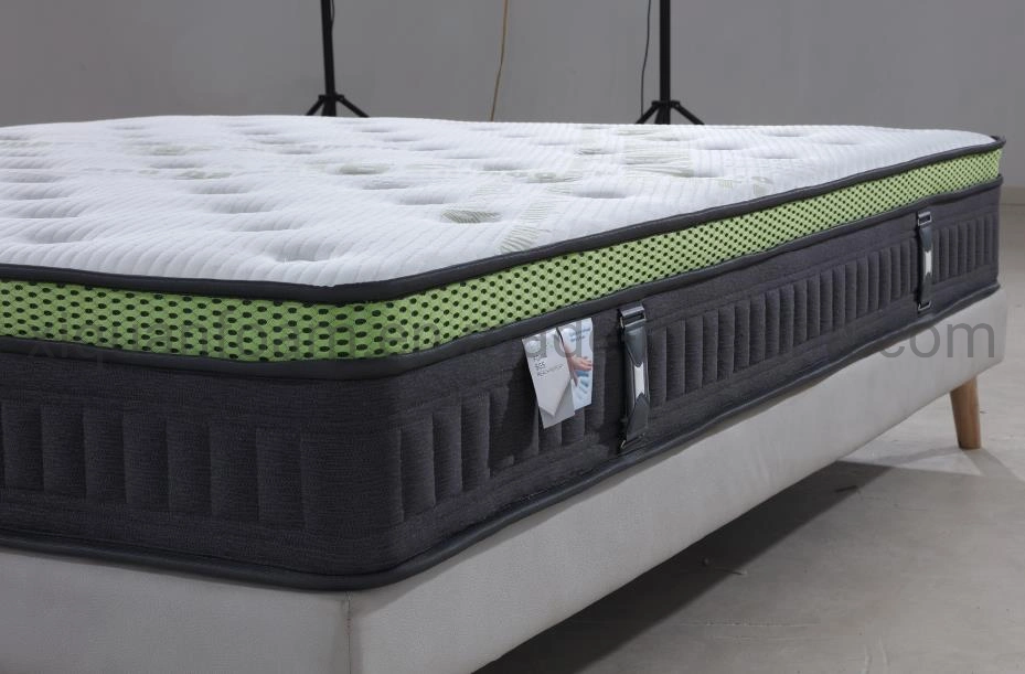 Dans une boîte mémoire matelas matelas de mousse de taille King de gros