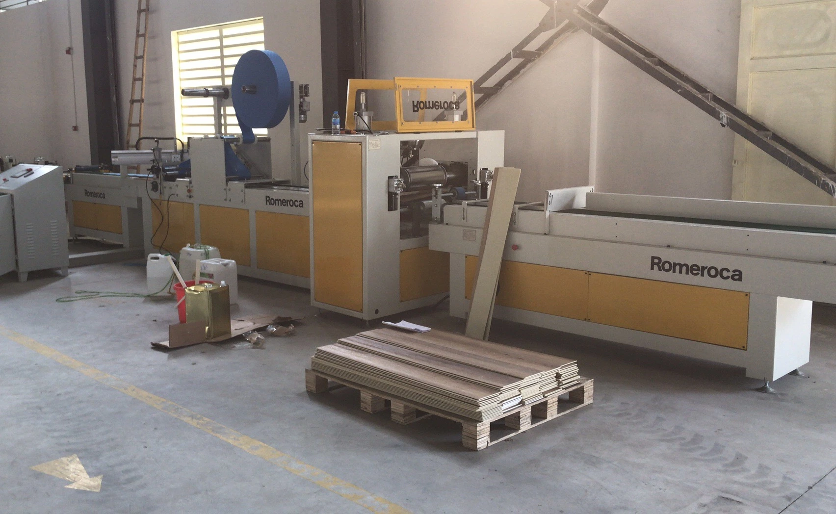 Spc Flooring Laminate Flooring Underlayment Laminating Machine