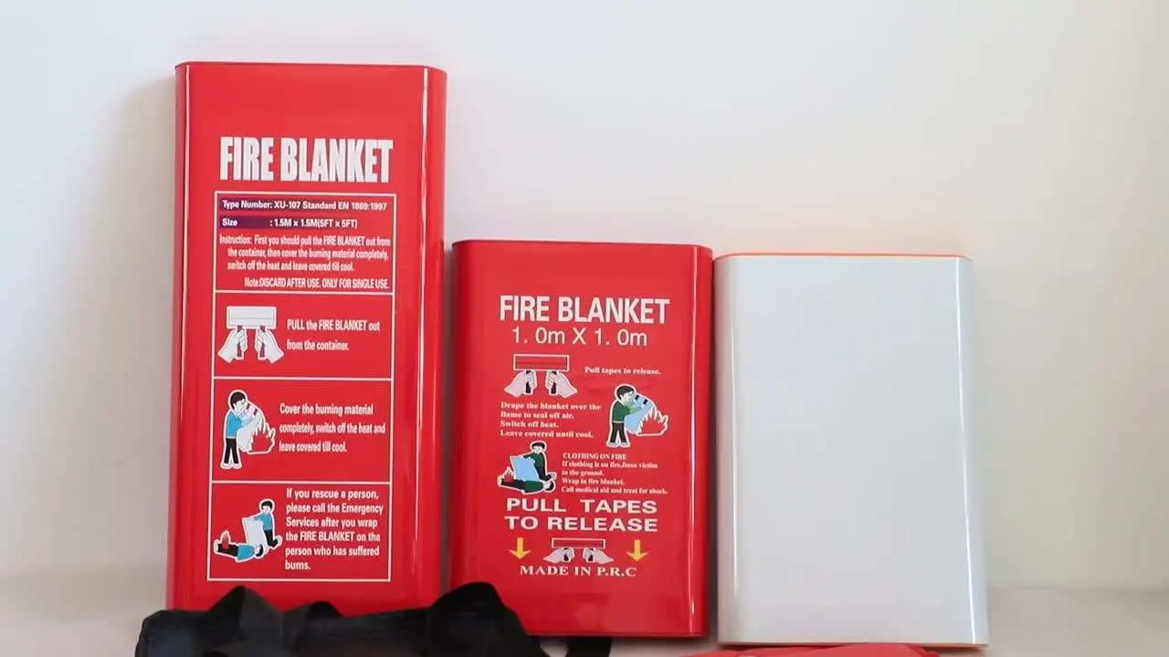 Fire Blanket Fiberglass Fire Emergency Blanket Flame Retardant Blanket Emergency Survival Safety for Home and Kitchen