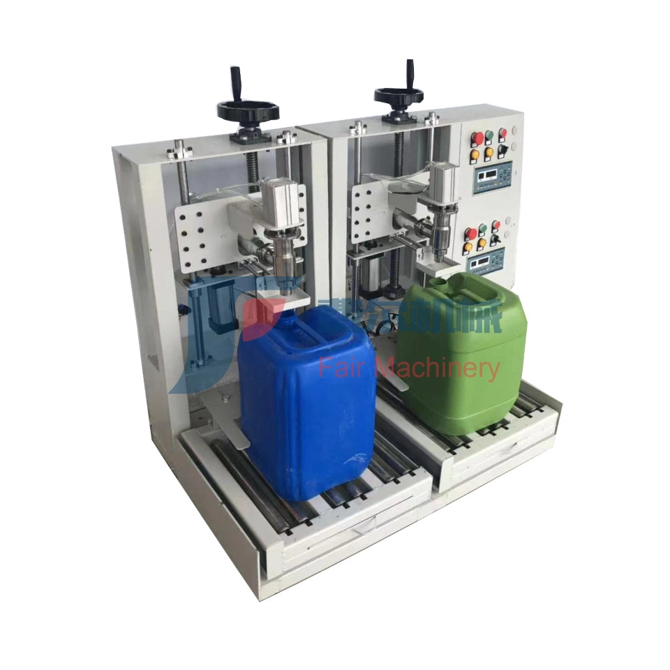 Filling Machinery Cheap Price of 5-~20 Liters Lubriacnt Oil/Chemical Liquid Fill Semi-Automatic Weighing Filling Machine