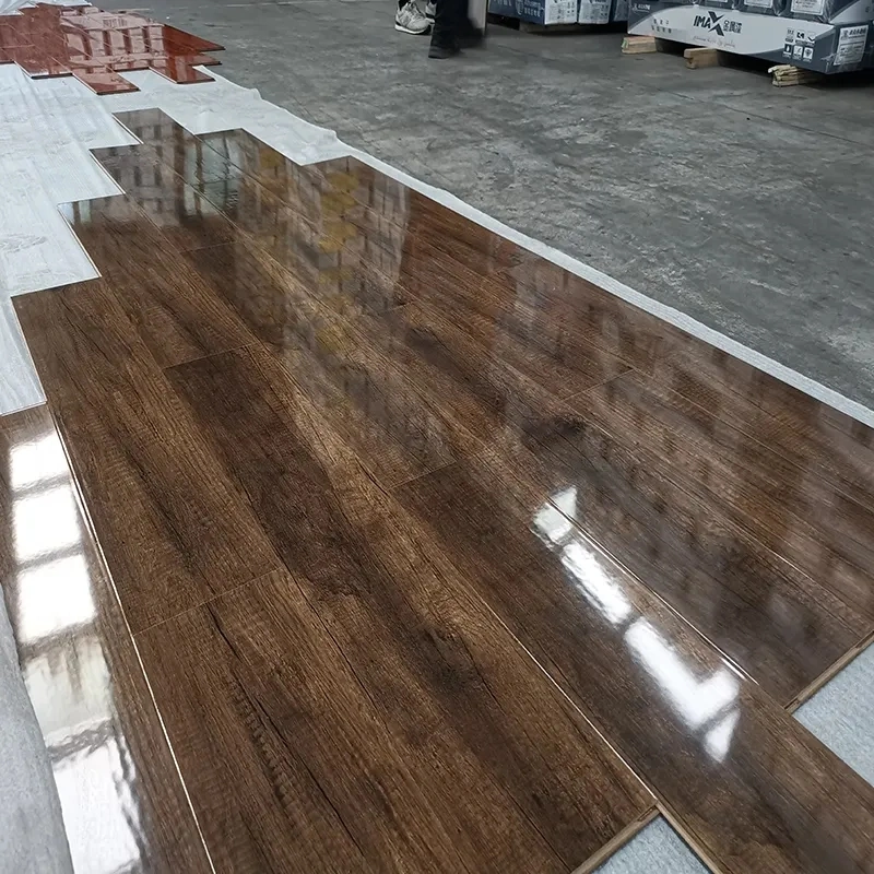 Medio Ambiente resistente al agua Bambus Decking Suelo baldosas sólido Laminado Pisos de bambú en venta