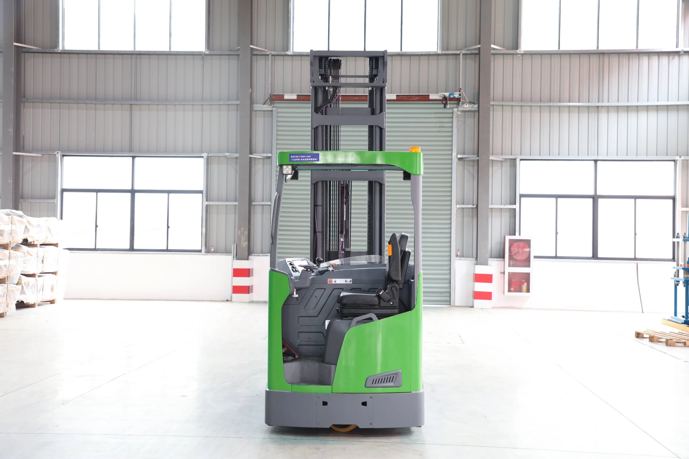 Movmes with 5-12.5m Maximum Lift/Lifting Height 1.5t 2t 2.5t 3t Retractable Forklift Stacking Electric Reach Truck Price for Narrow Aisles/Pallet