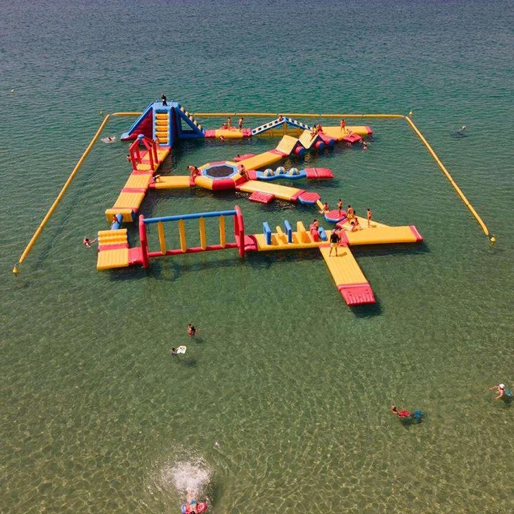 Equipo de Parque acuático flotante Comercial agua de diversiones inflable al aire libre gigante Parque para adultos