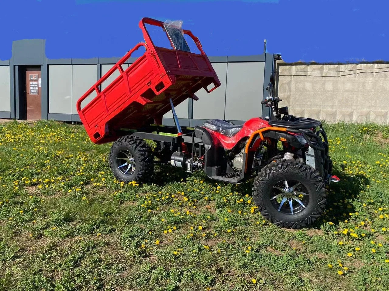 4X4 300CC grande puissance VTT peuvent être utilisées dans la plage, de la ferme. 300cc ferme avec Trailier VTT Quad