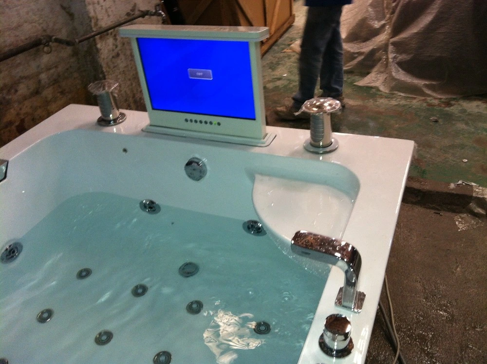 Bad 180X150 Hydromassage Badewanne mit TV