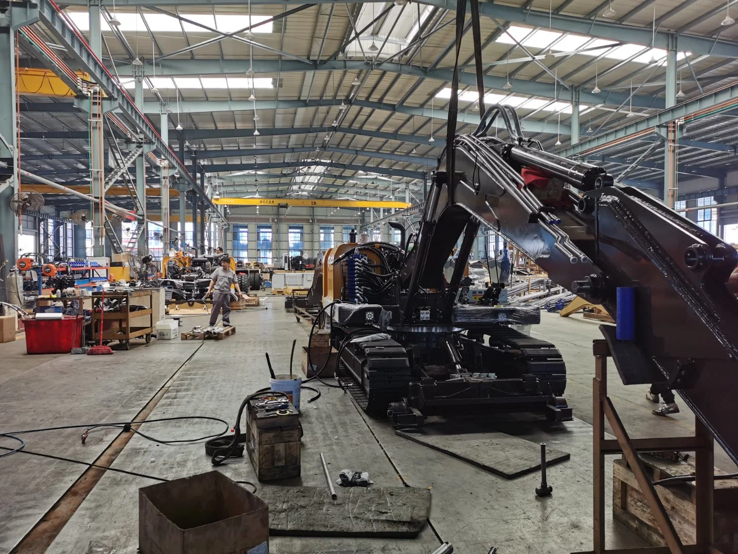 Maintenance of Rail Way Tie Inserter-Puller Excavator Machinery &Crane Machine for Tie Renewal Project