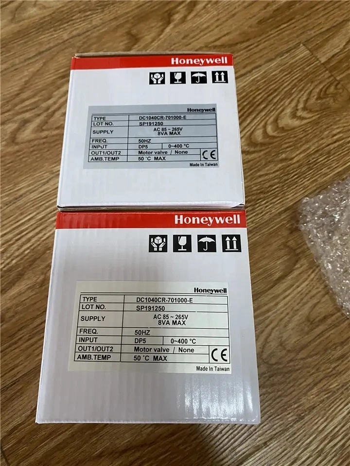 DC1040cr-101000-E de nuevo y original de Control de temperatura de la marca Honeywell